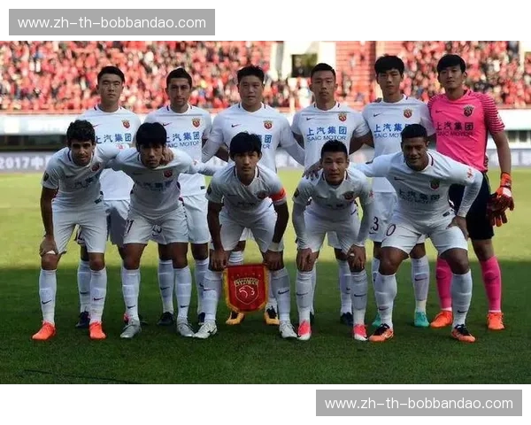 巅峰对决:恒大vs神户胜利船,首发名单背后的豪门博弈与战术密码 巅峰对决:恒大vs神户胜利船,首发名单背后的豪门博弈与战术密码